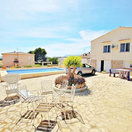 Clara - With Large Private Pool In * Calpe