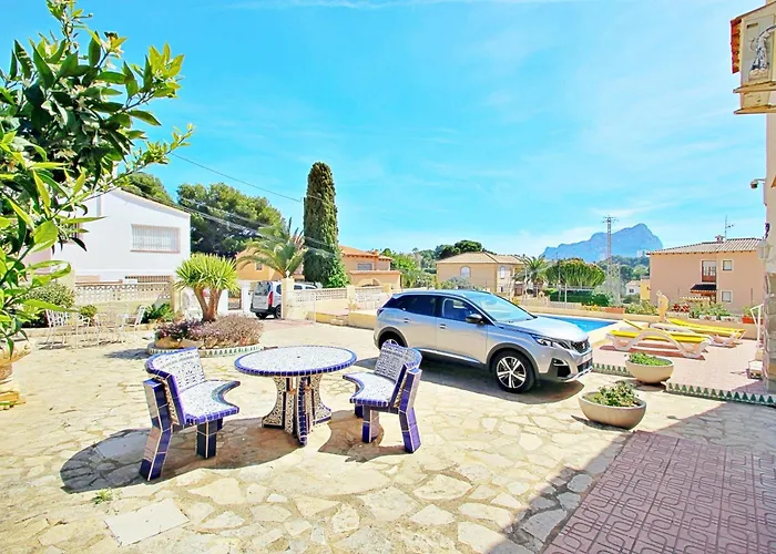 Clara - With Large Private Pool In Кальпе