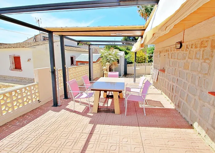 Clara - With Large Private Pool In Вілла Кальпе